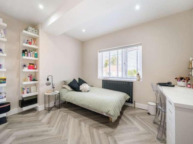 House for sale in Locking Parklands, Locking