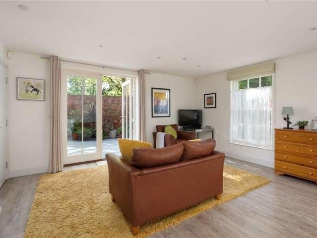 House for sale in Longport, The Bridge