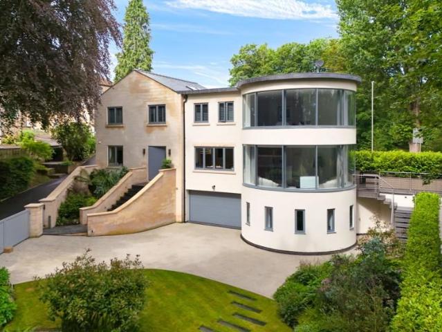 House for sale in Wetherby, West Yorkshire