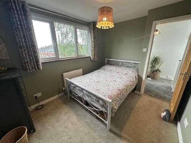 House for sale in Feltham, Feltham