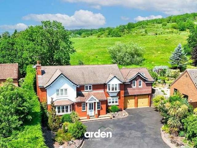 House for sale in Lydiate Ash, Bromsgrove