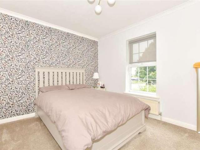 House for sale in Folkestone, Morehall