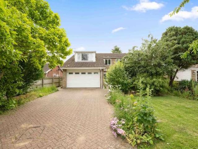 House for sale in Staniland, Boston