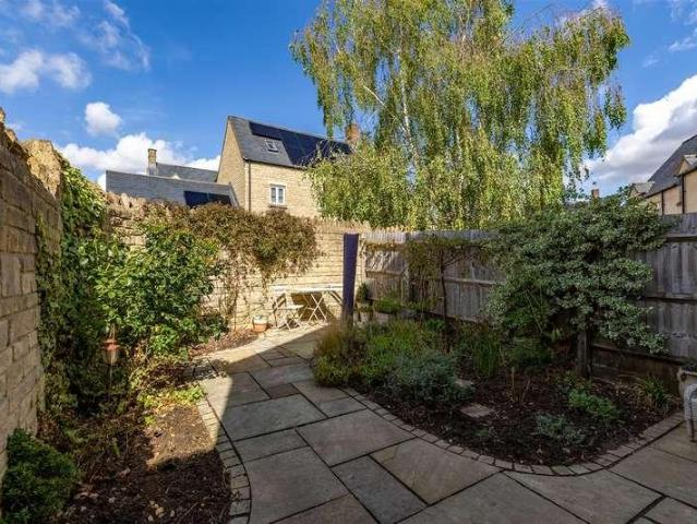 House for sale in Fossebridge, Gloucestershire
