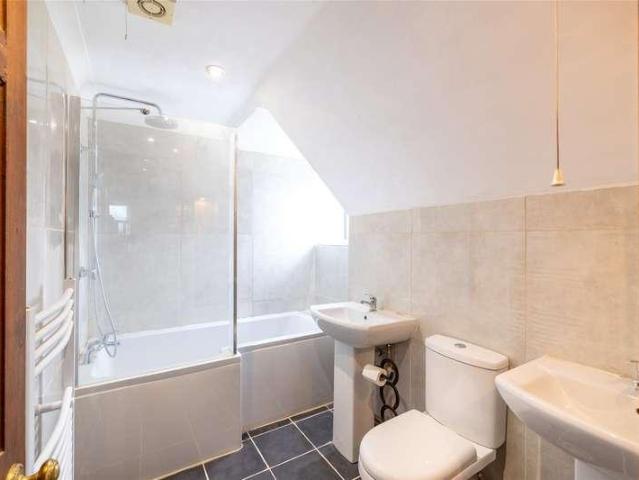 House for sale in Elmfield, Leicestershire