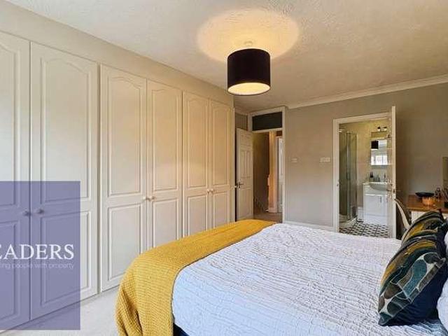 House for sale in Chipping Hill, Essex