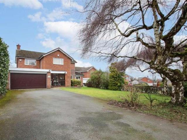 House for sale in Oldfield Brow, Trafford Park