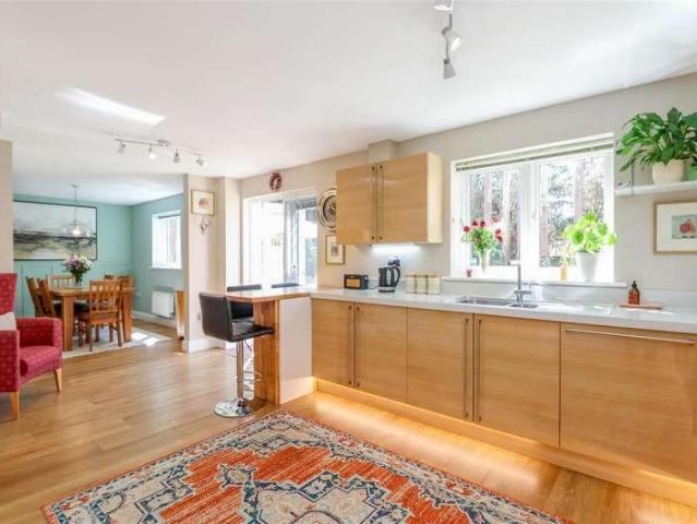 House for sale in Horsham, West Sussex