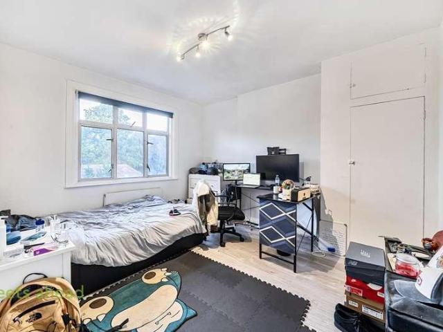 House for sale in London Borough of Croydon, Greater London