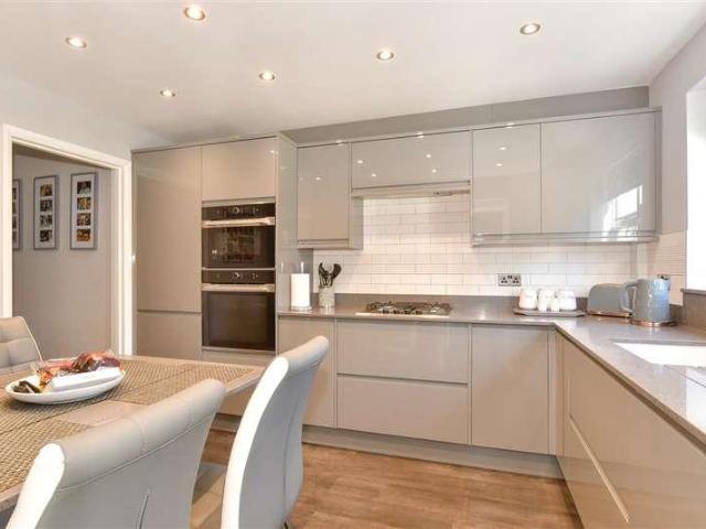 House for sale in The Butts, Kent
