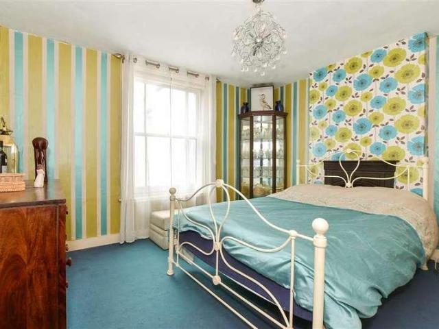 House for sale in Oakfield, Ryde