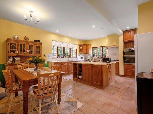 House for sale in New Bilton