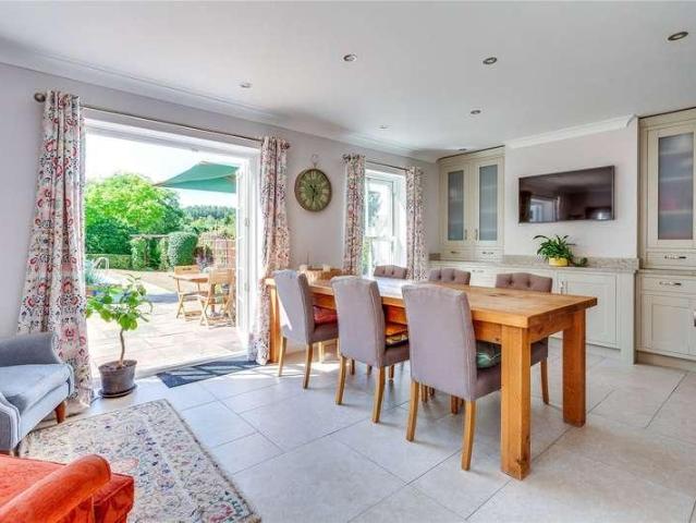 House for sale in Waltham St Lawrence