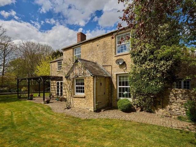 House for sale in Bampton, West Oxfordshire