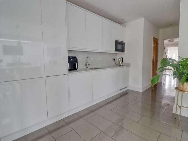 House for sale in Holland-on-Sea, Dale Hill