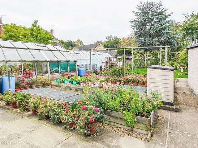 House for sale in Horbury, West Yorkshire