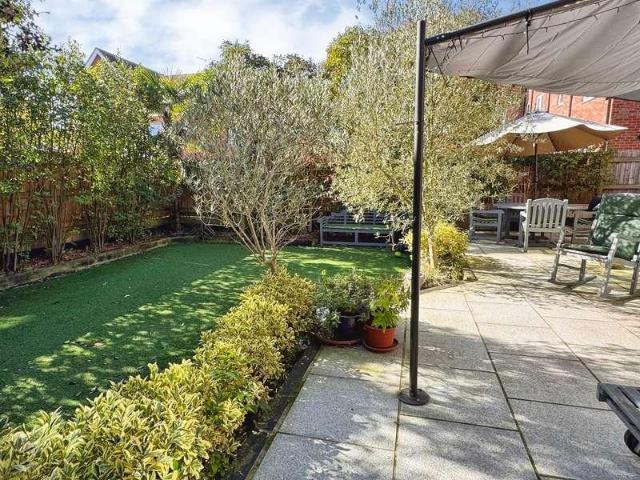 House for sale in Woodley