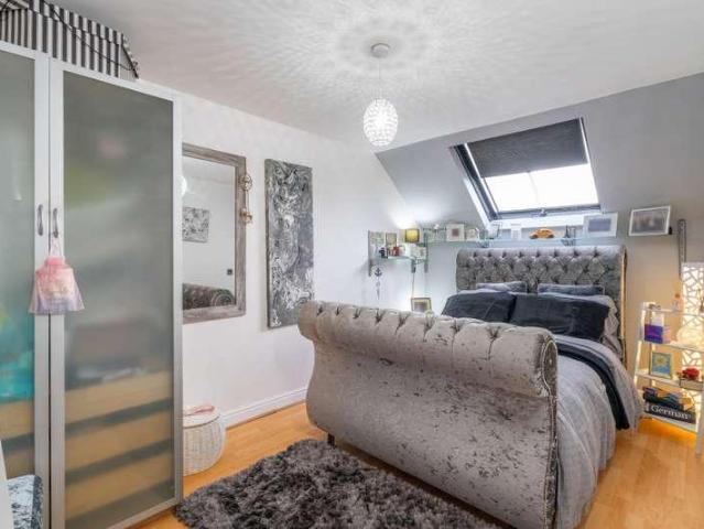 House for sale in Brunthwaite, Bradford