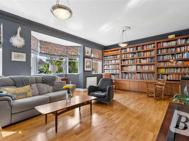 House for sale in Hornchurch, Greater London