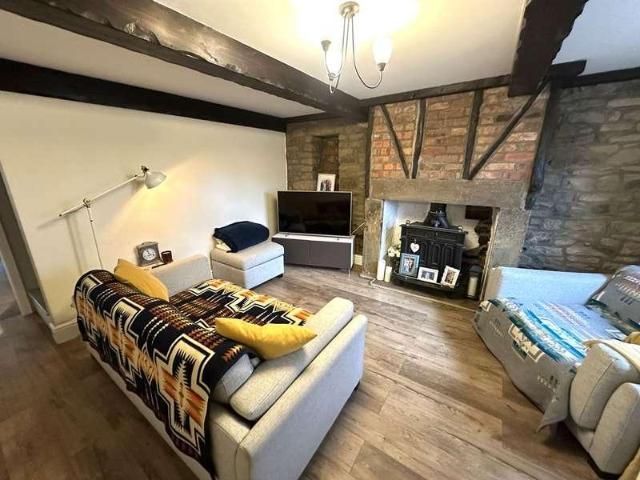 House for sale in Buersil, Burnedge