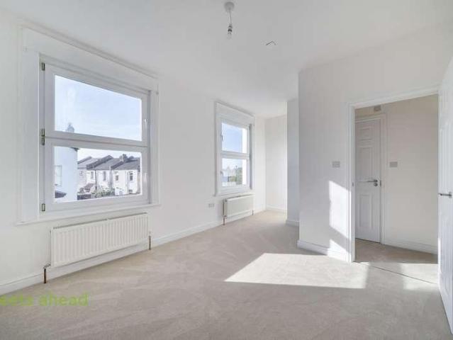 House for sale in London Borough of Croydon, Thornton Heath