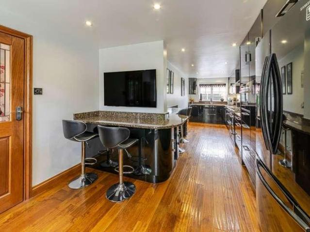 House for sale in Whitby, Rossmore