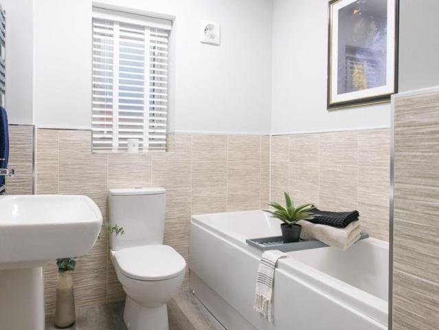 House for sale in Waltham