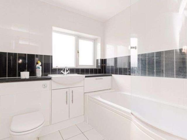 House for sale in Solihull, Sharmans Cross