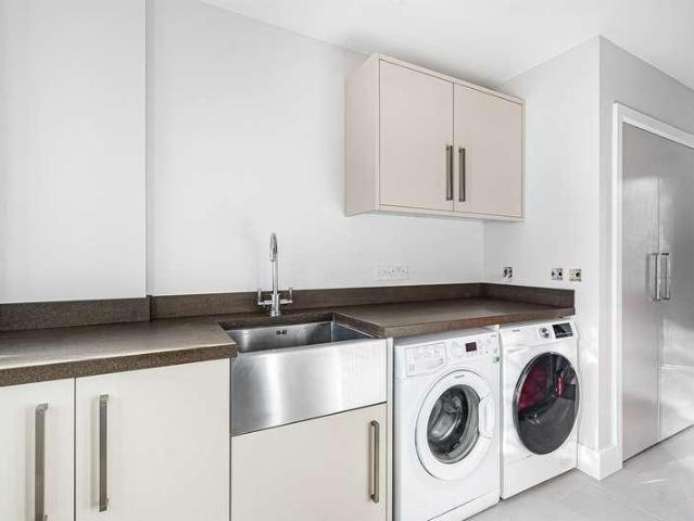 House for sale in Kentwood, Reading