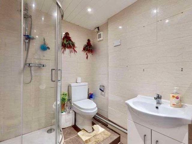 House for sale in West Drayton, Yiewsley