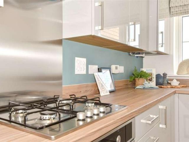 House for sale in Mill Hill, Dover