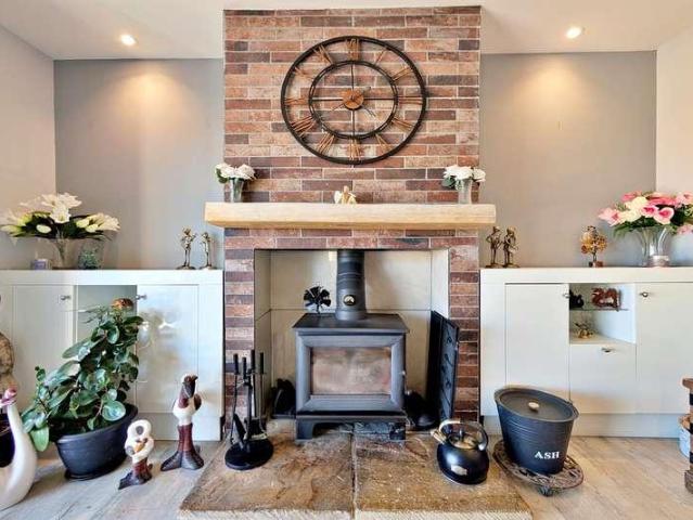House for sale in Manston, West Orchard