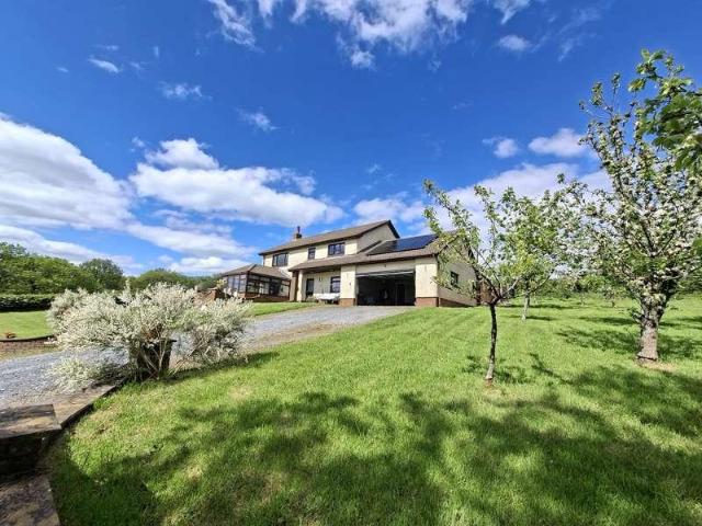 House for sale in Ammanford, Wales
