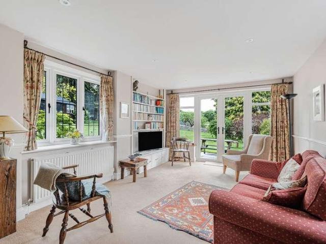 House for sale in Fossebridge, Gloucestershire
