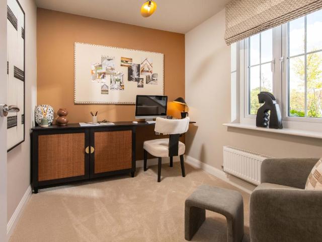 House for sale in Lunt, Buckley Hill