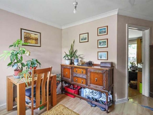 House for sale in Gedling, East Midlands