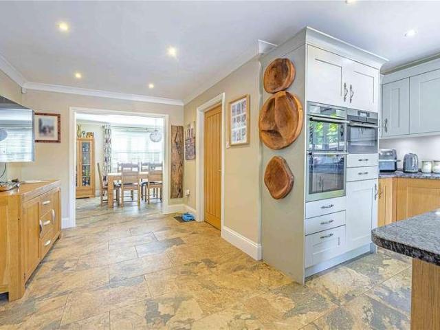 House for sale in Pouchen End, Hertfordshire