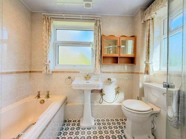 House for sale in Stanford On Avon, Leicestershire