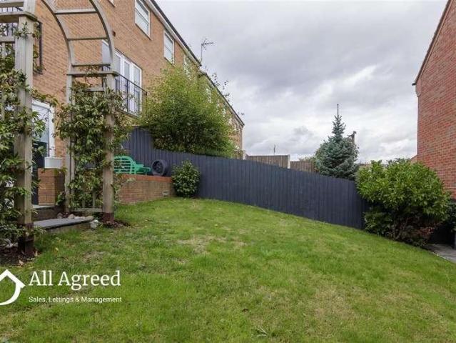 House for sale in Kedleston, East Midlands