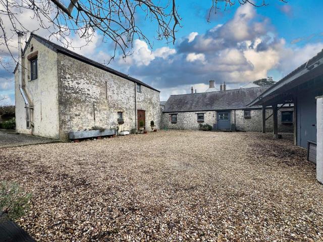 House for sale in Llan-Maes, Wales
