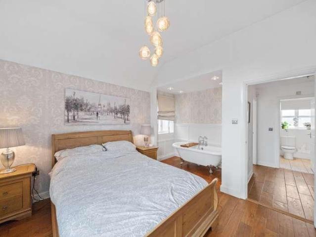 House for sale in St. Helens, Portico