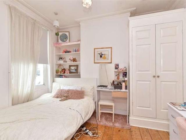 House for sale in Round Hill, Brighton & Hove