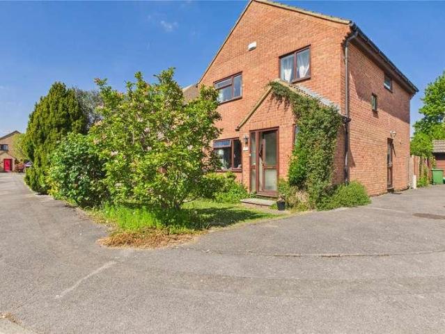 House for sale in Theale, West Berkshire