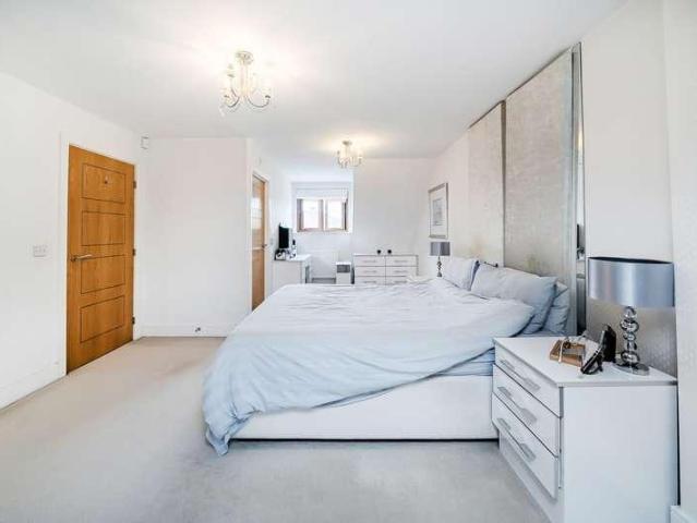 House for sale in Greater London