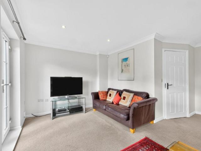House for sale in High Field, York