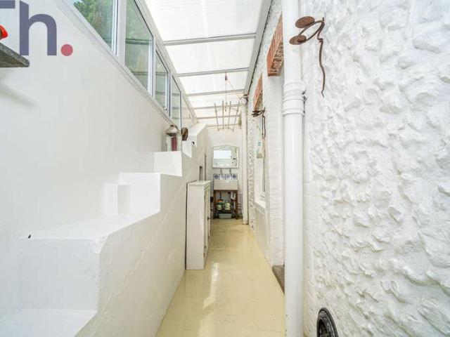 House for sale in Lowtherville, Ventnor