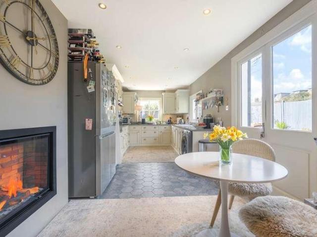 House for sale in Hampton Wick, Greater London