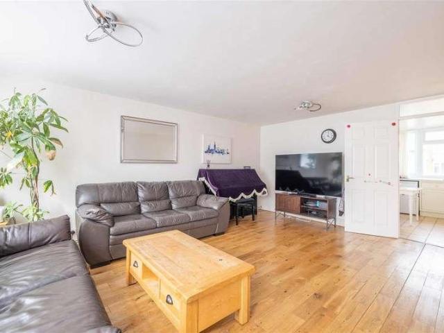 House for sale in Dedworth, Windsor
