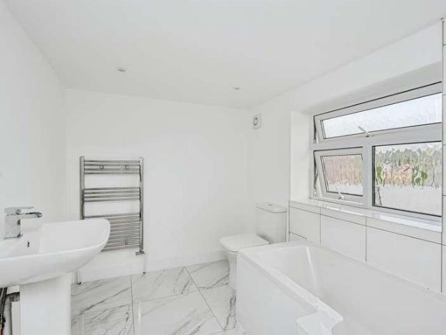 House for sale in Cwmllynfell