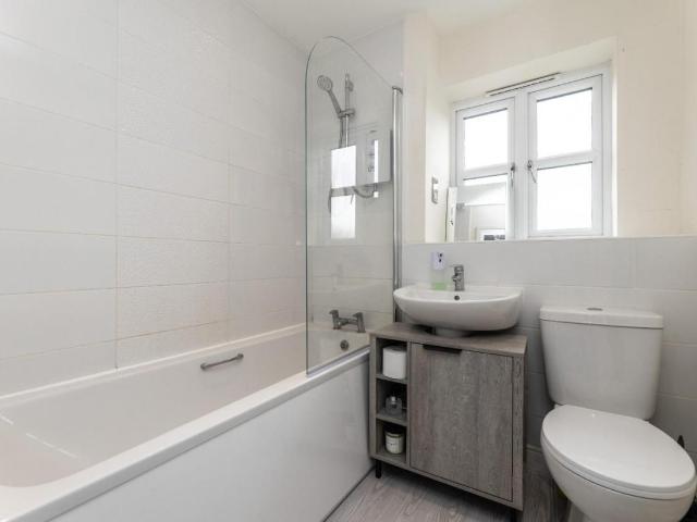 House for sale in New Fryston, West Yorkshire